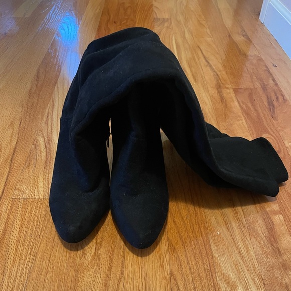 INC black tall boot with heel size 9 - Picture 3 of 6